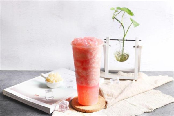 十箇(ge)奶茶店(diàn)九箇(ge)虧？爲(wei)什麽還有(you)那麽多(duo)準備(bei)開奶茶店(diàn)的(de)？