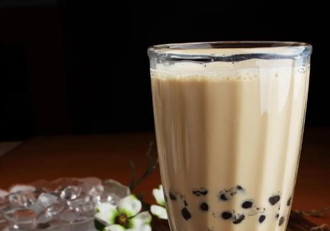 加(jia)盟店(diàn)奶茶店(diàn)多(duo)少錢，值得大(da)傢(jia)加(jia)盟嗎